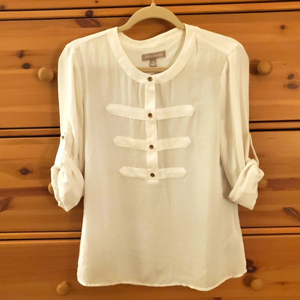 Banana Republic Gold Buttoned White Chiffon Blouse